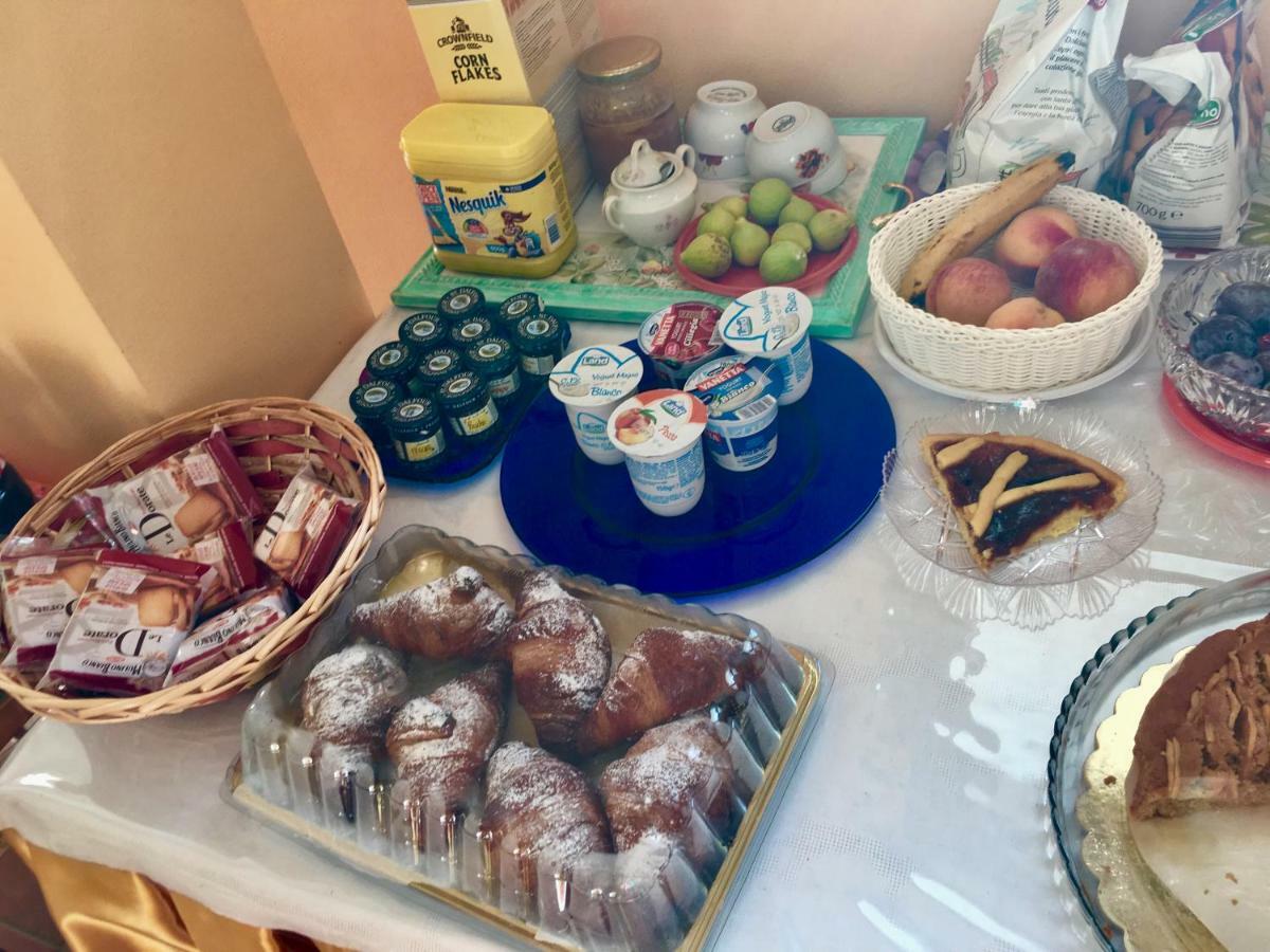索莱露娜住宿加早餐酒店 佩鲁贾 外观 照片